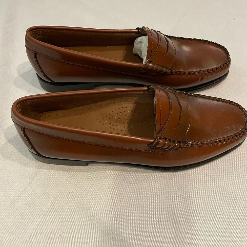 Brand New! GH Bass Women’s Whitney Weejuns Loafers Size 9.5 - Picture 2 of 8